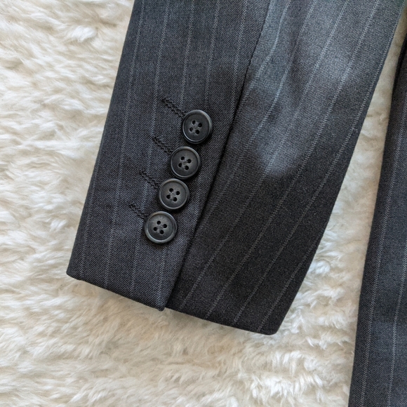 H&M Men's Grey Blazer - Picture 5 of 10